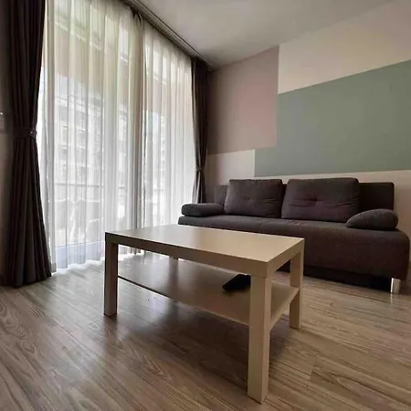 Corvin Cozy And Peaceful 217 Budapest